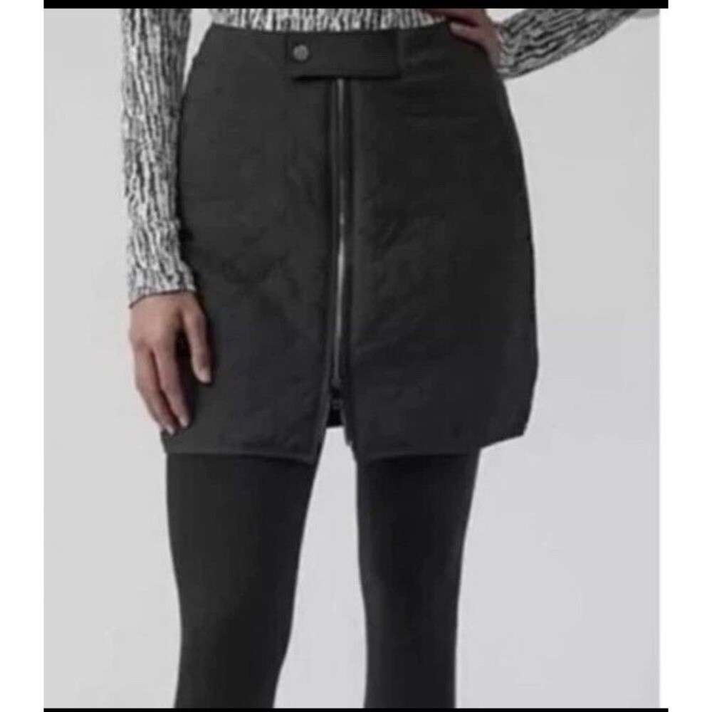 NWT Athleta Quilted Apres Ski Skirt Size 16 Womens Black Mini Lined NWT $89 A11